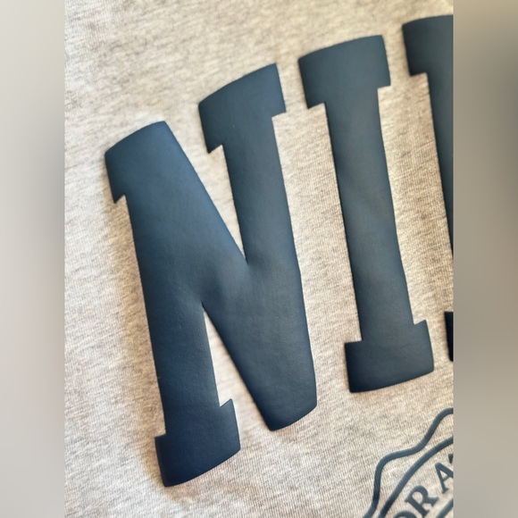 NWOT / Nike Women's Campus T-Shirt / Size S (4-6) - Picture 8 of 10